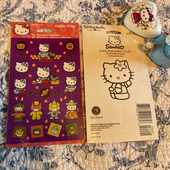 ✨Coquette Dorothy Kitty Figure & Hello Kitty Stickers💙🪄✨ - Picture 10 of 11